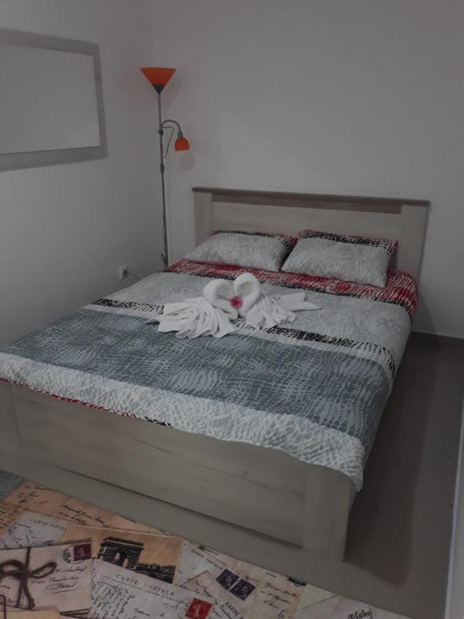Pejovic Apartmani Ni Exterior foto